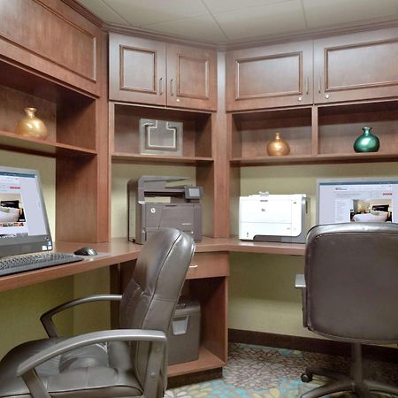 Hilton Garden Inn Вустер Экстерьер фото