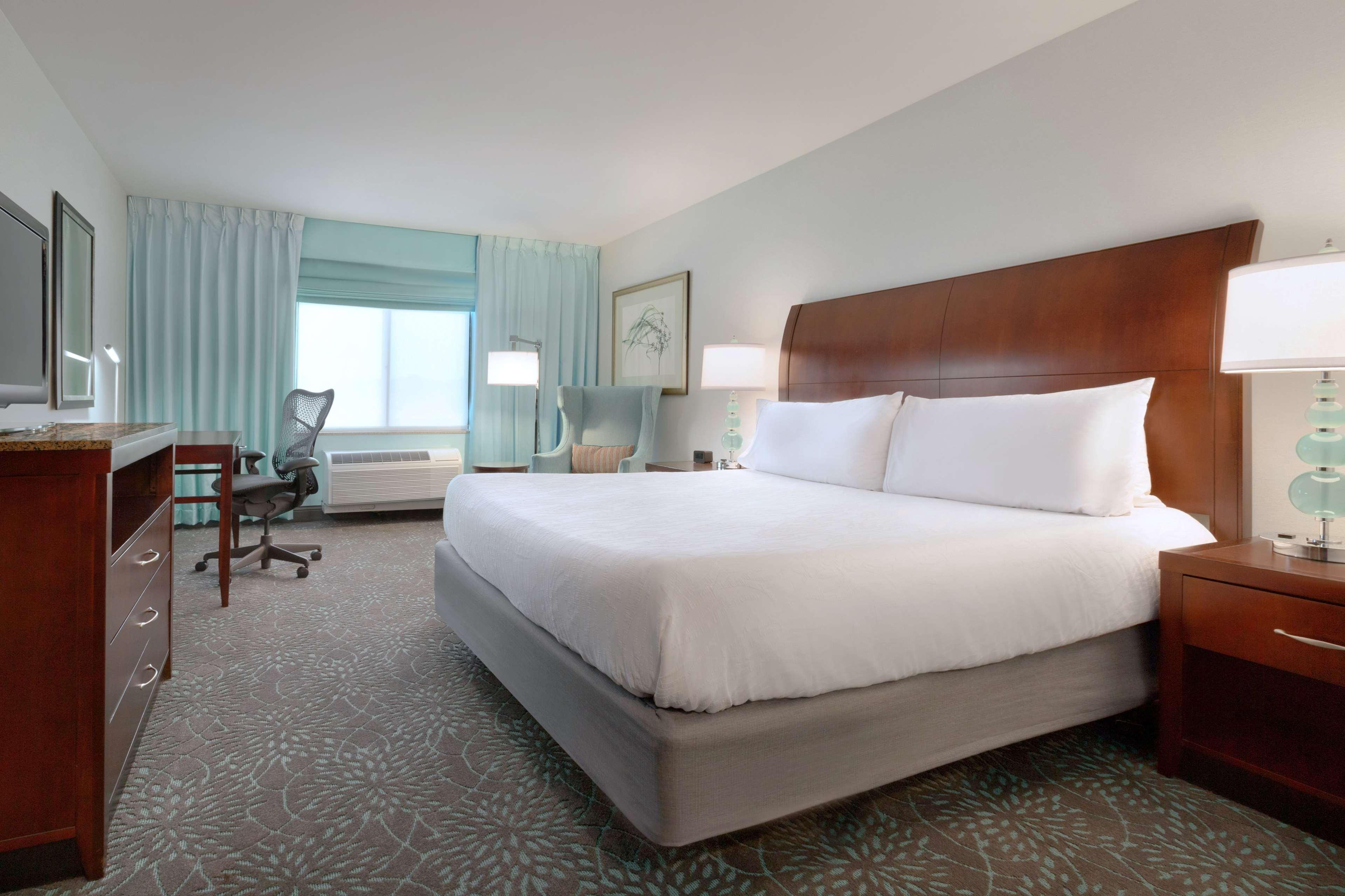 Hilton Garden Inn Вустер Экстерьер фото