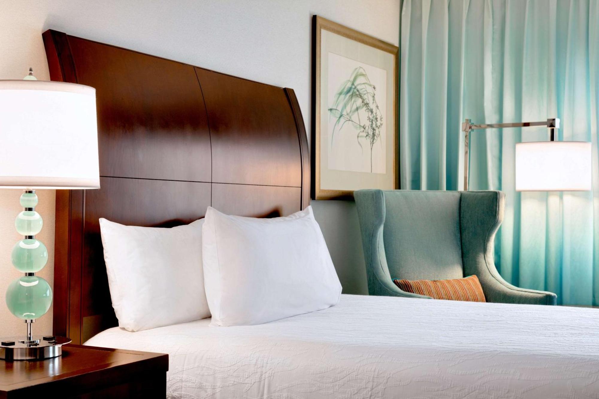 Hilton Garden Inn Вустер Экстерьер фото